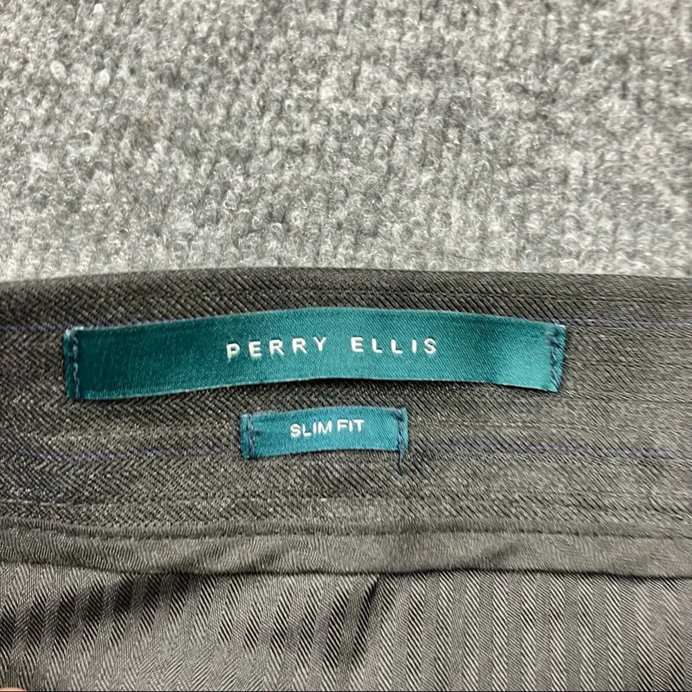 Perry Ellis slim fit slacks/ jeans‎ 36/30